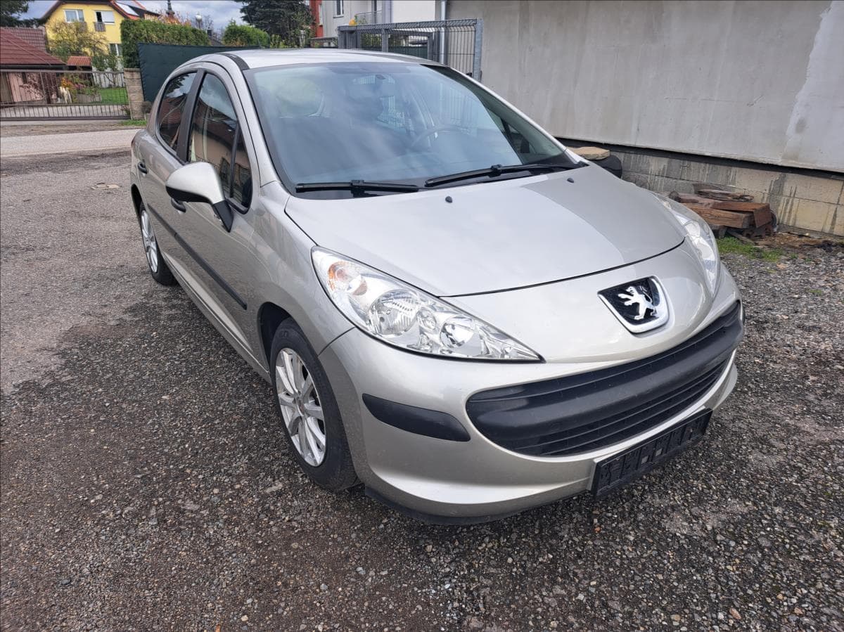 2008 Peugeot 207 - 9