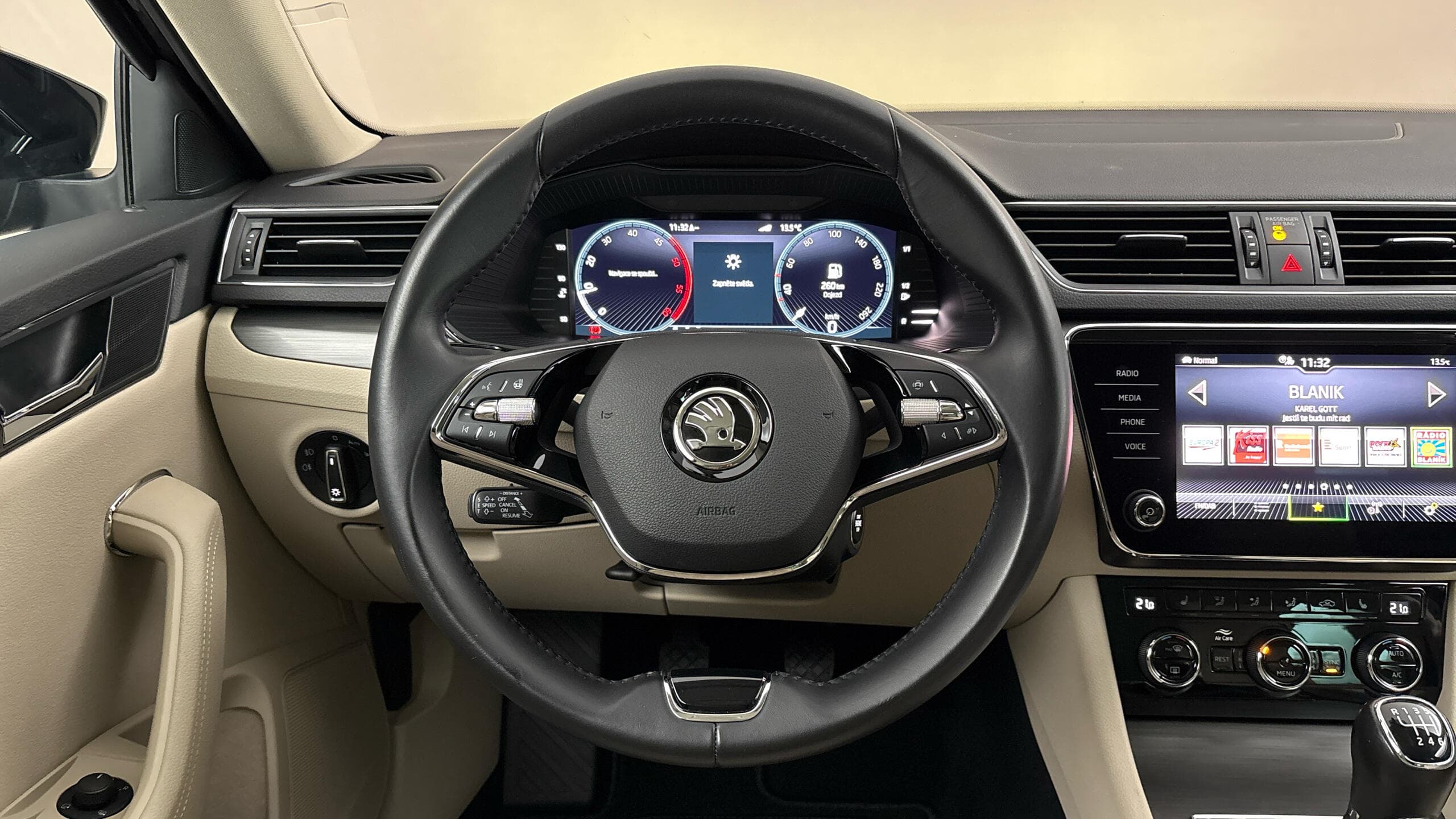 2022 Škoda Superb - 17