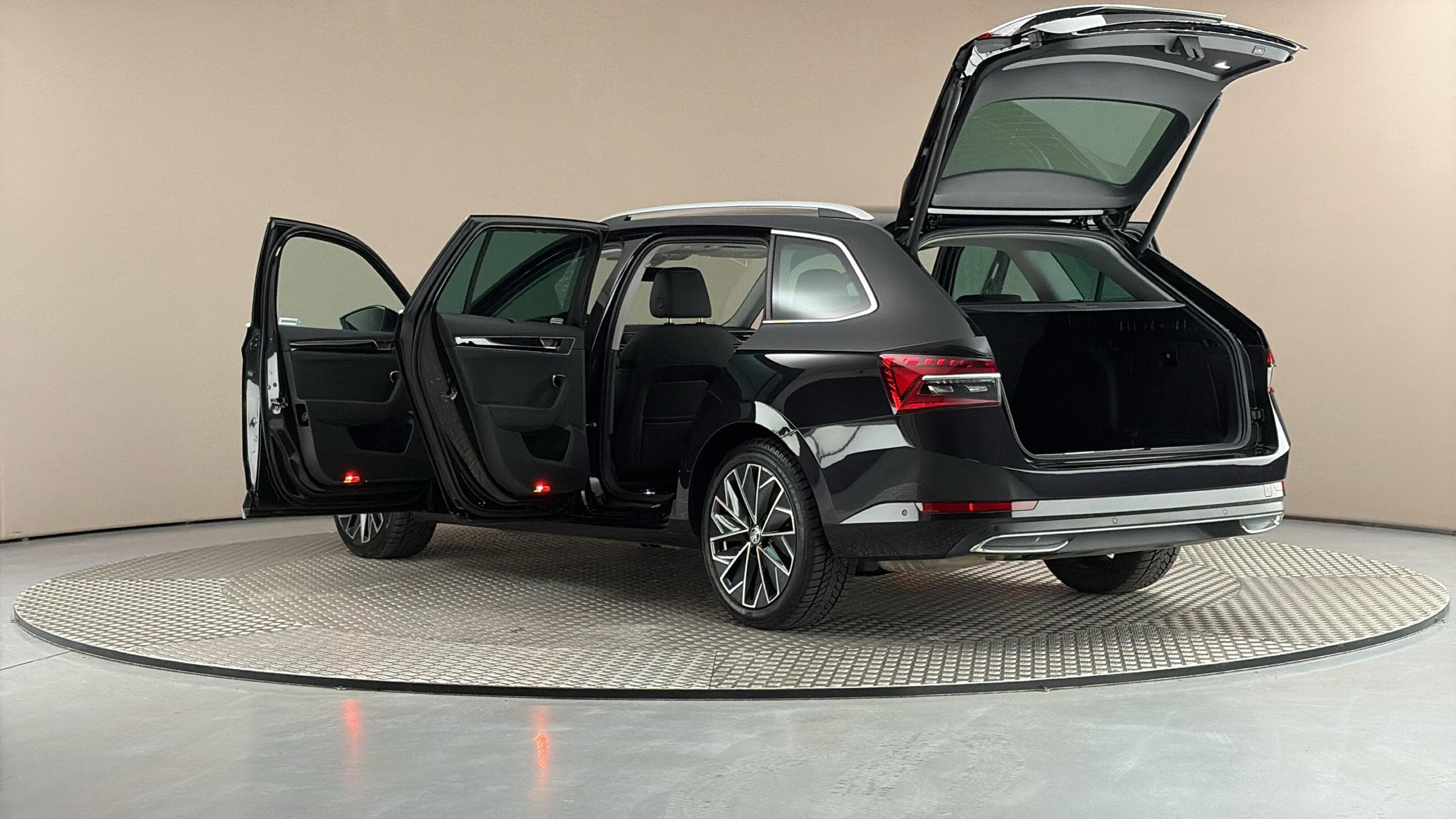 2023 Škoda Superb - 7