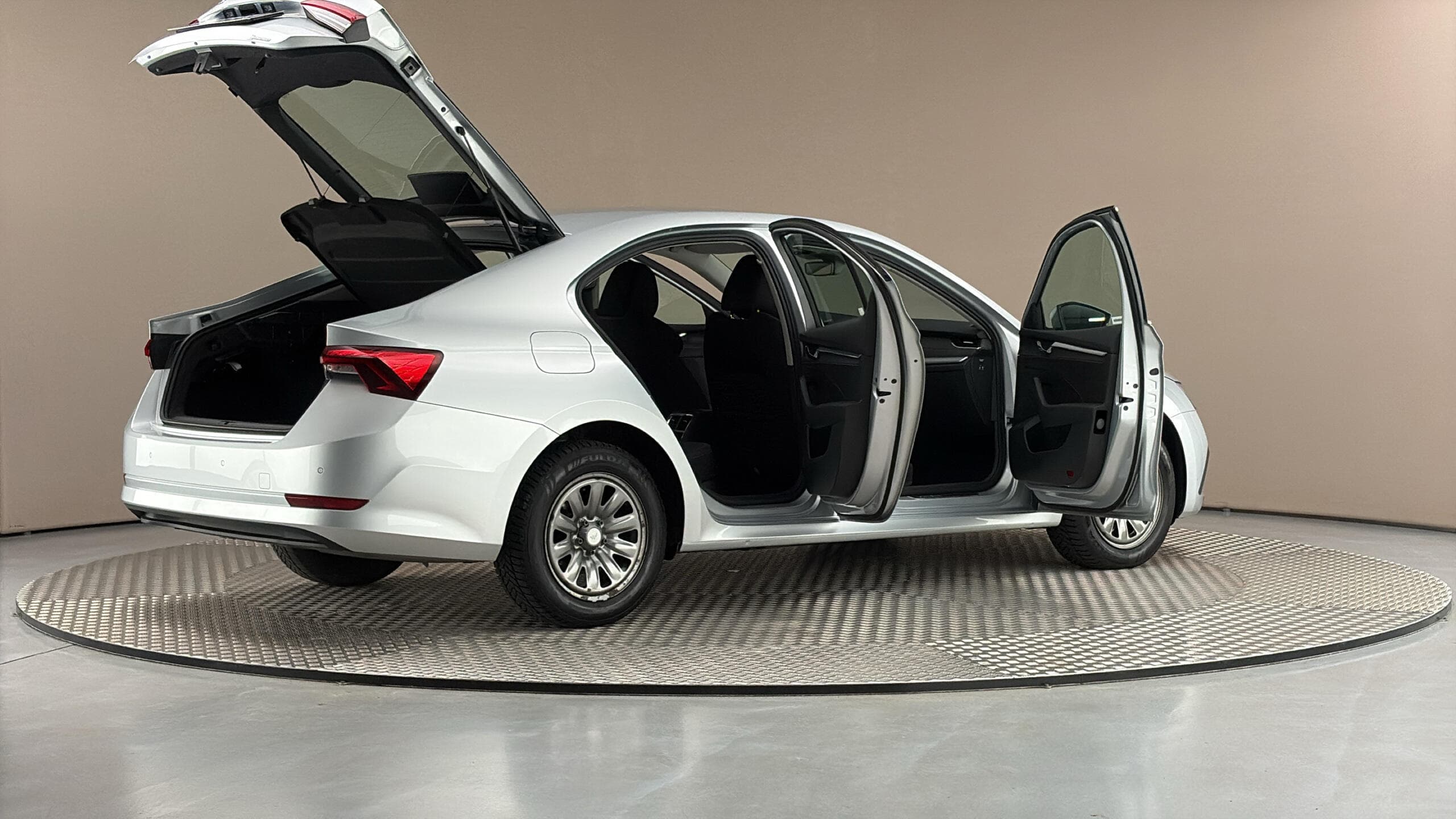 2020 Škoda Octavia - 11