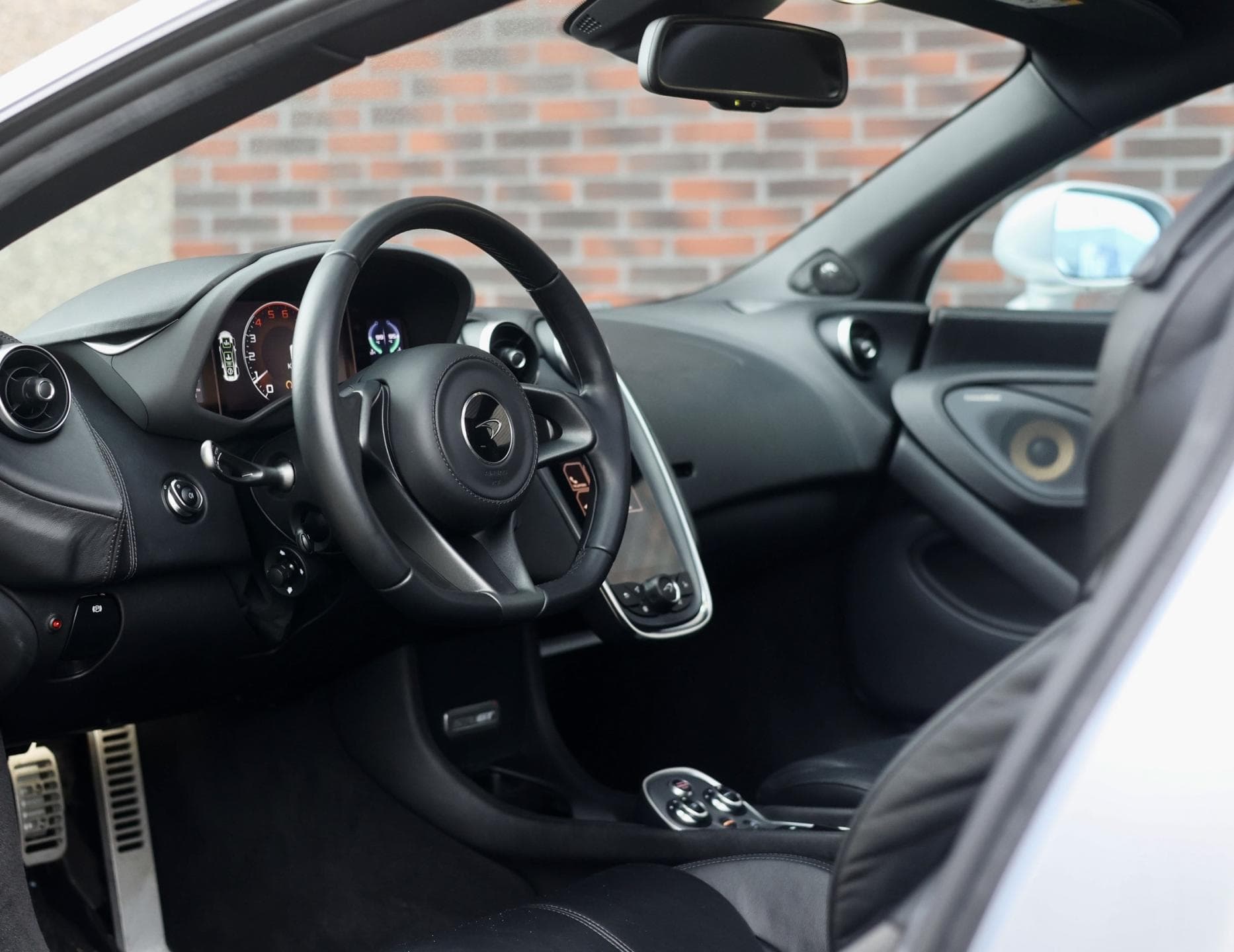 McLaren 570GT - 3
