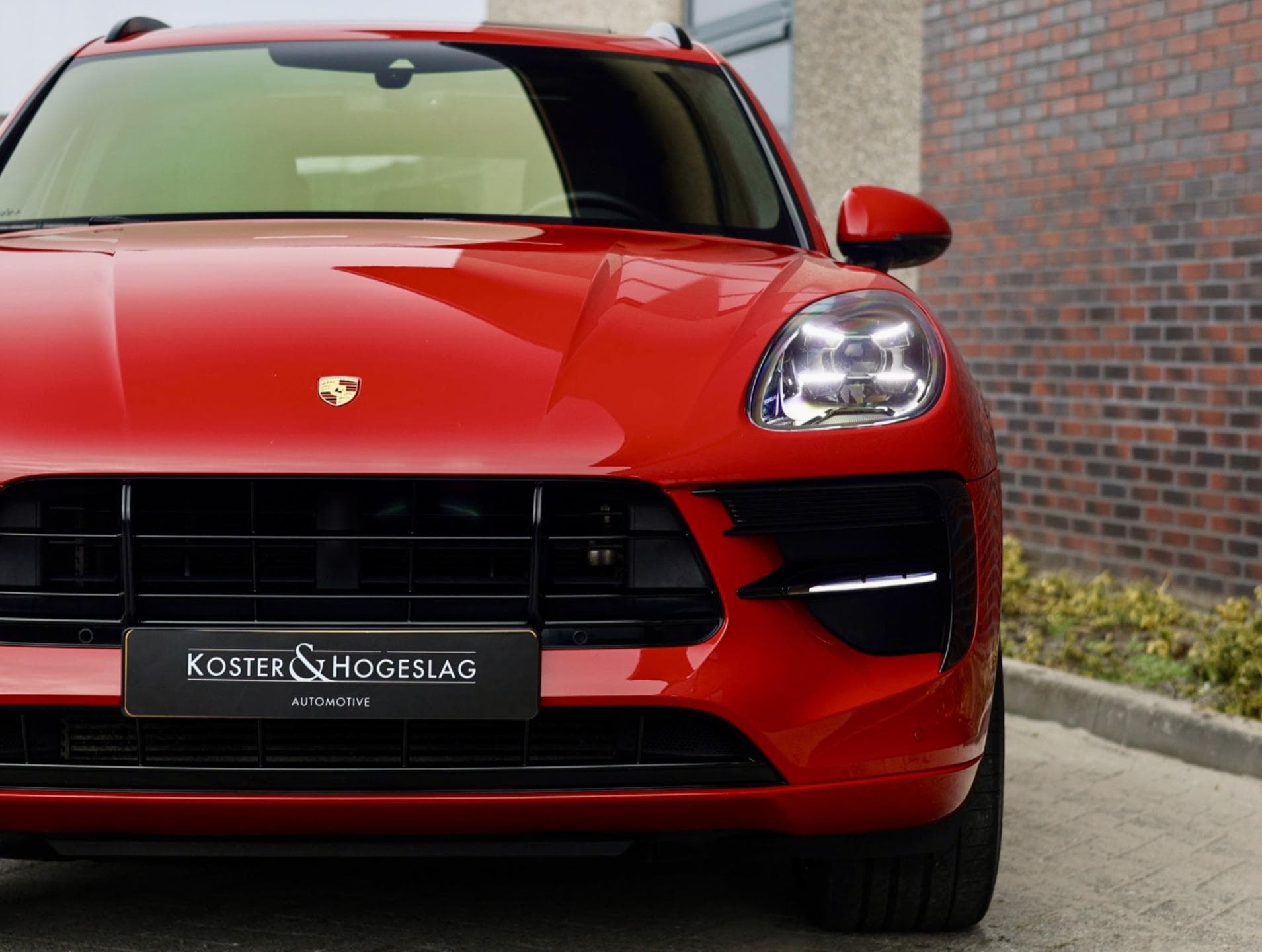 Porsche MACAN - 12