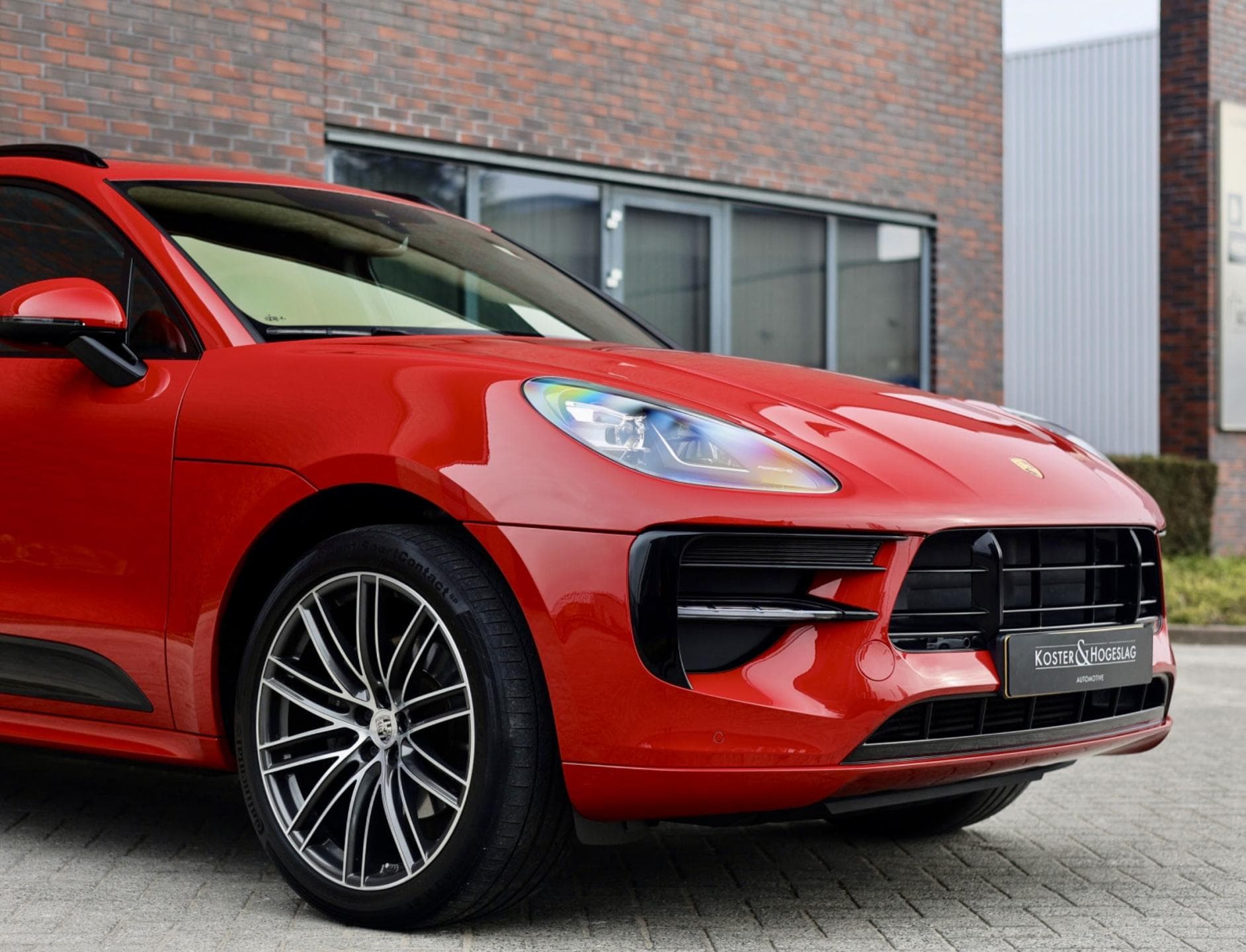 Porsche MACAN - 8