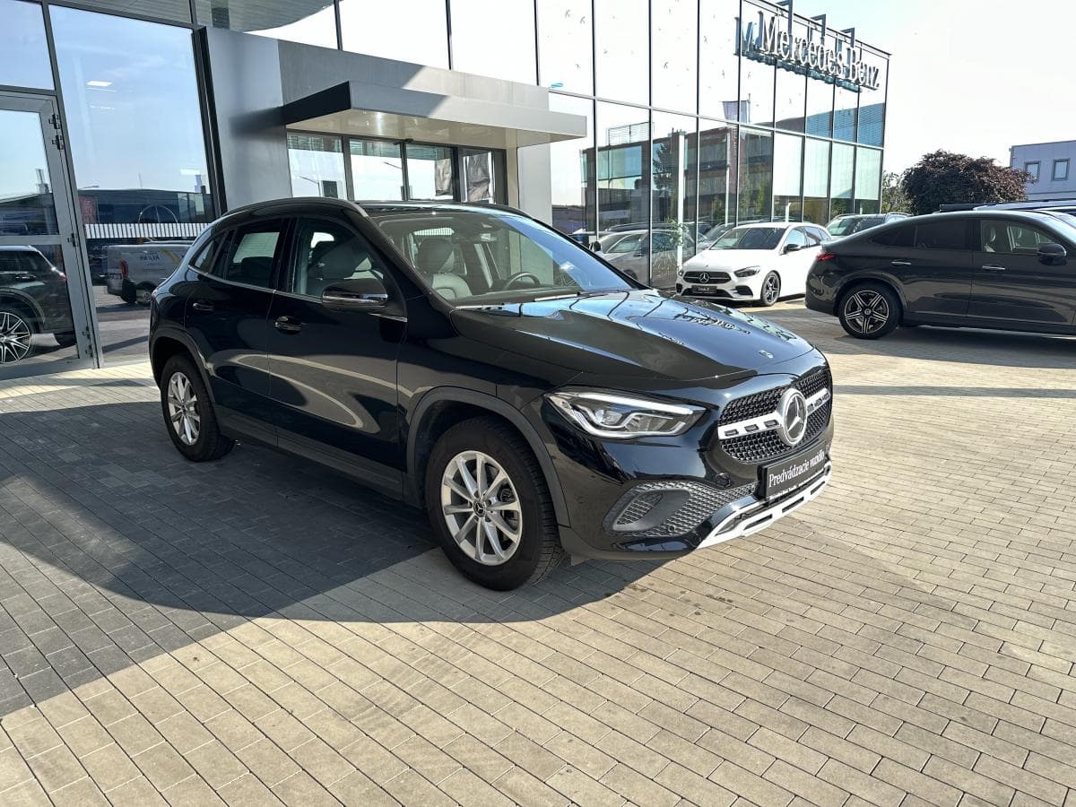 Mercedes-Benz Gla - 2