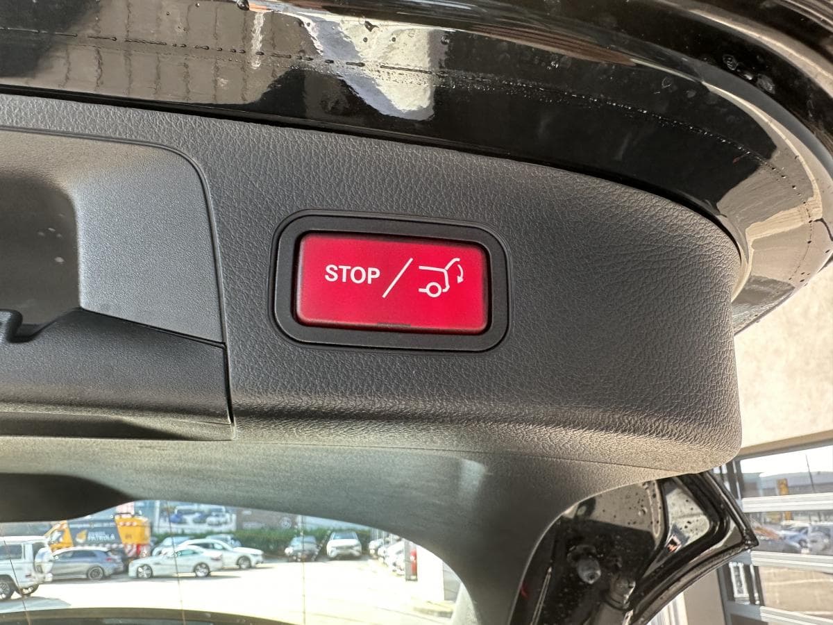 Mercedes-Benz Gla - 10