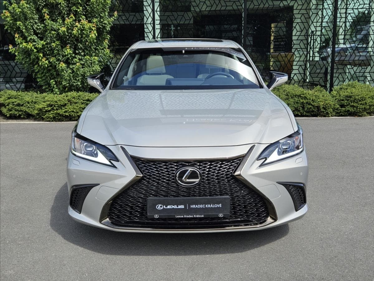 2025 Lexus ES