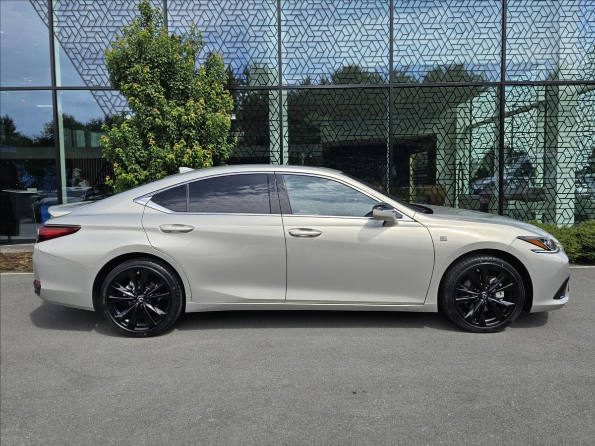 2025 Lexus ES - 4