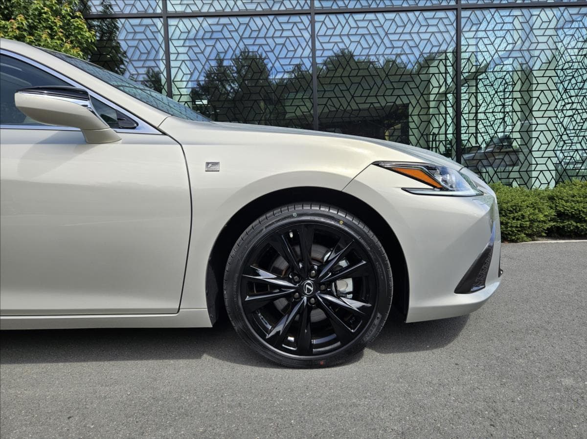 2025 Lexus ES - 5