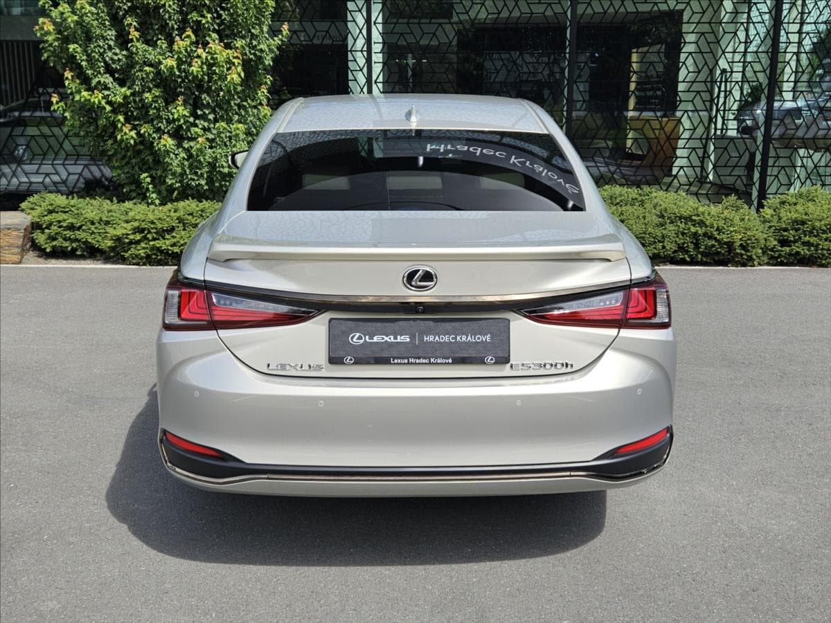 2025 Lexus ES - 7