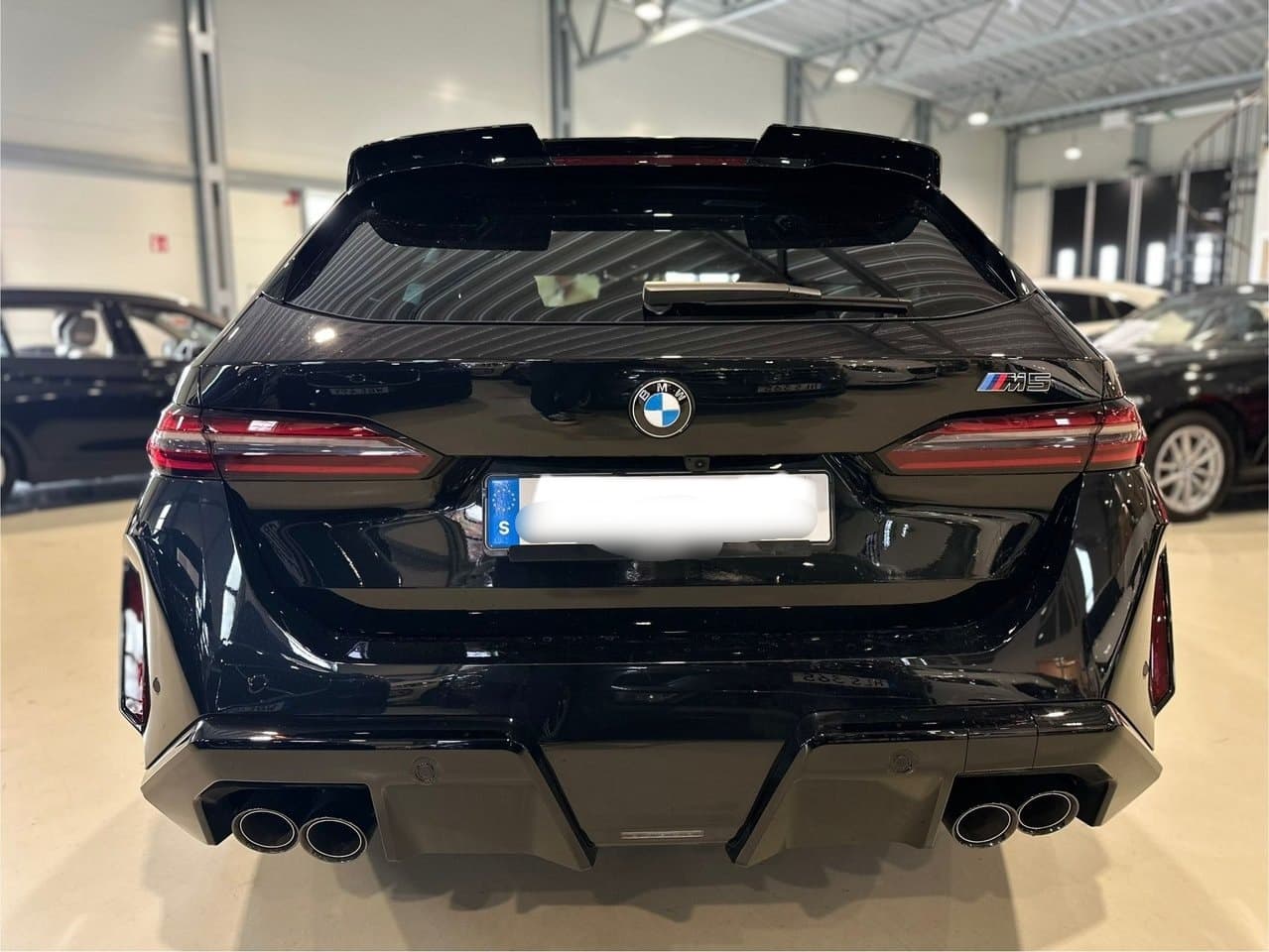 2025 BMW M5 - 5