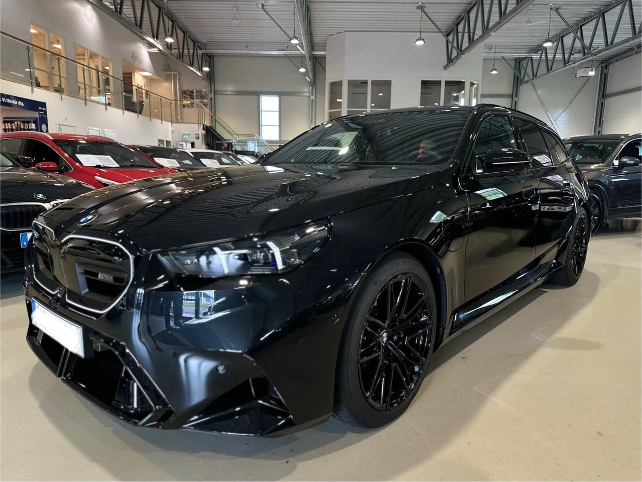 2025 BMW M5