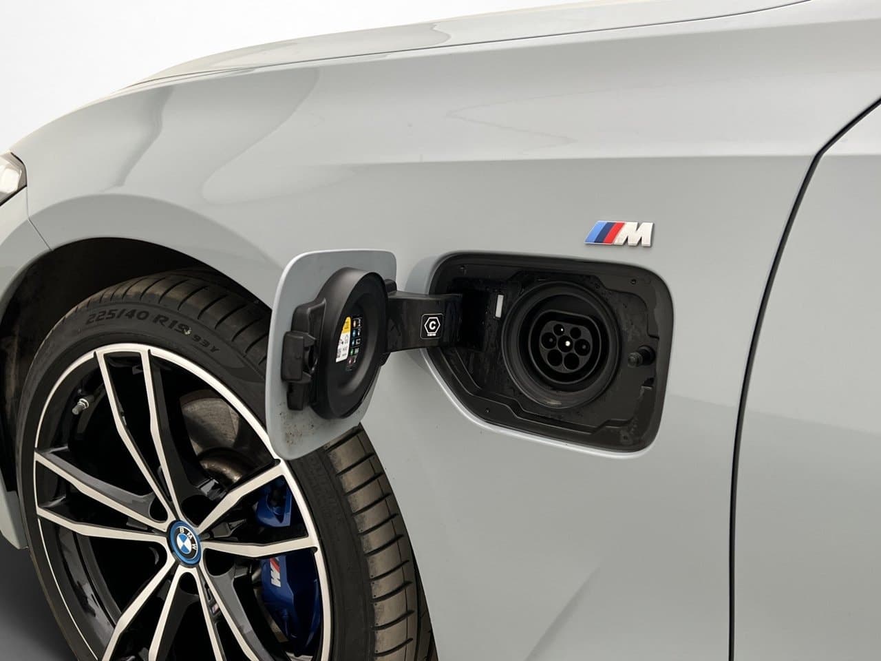 2023 BMW 3-Series - 8