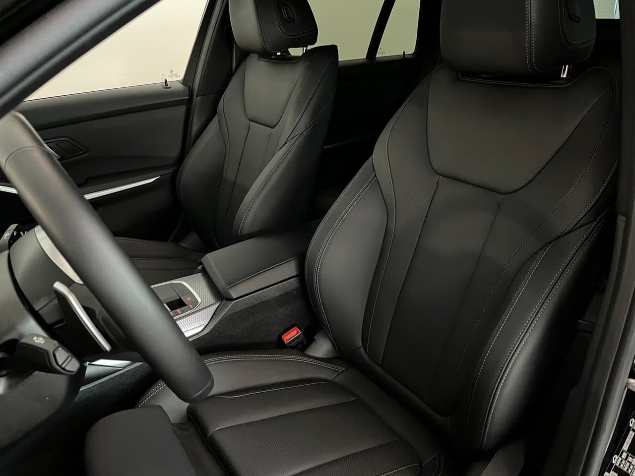 2025 BMW 3-Series - 8