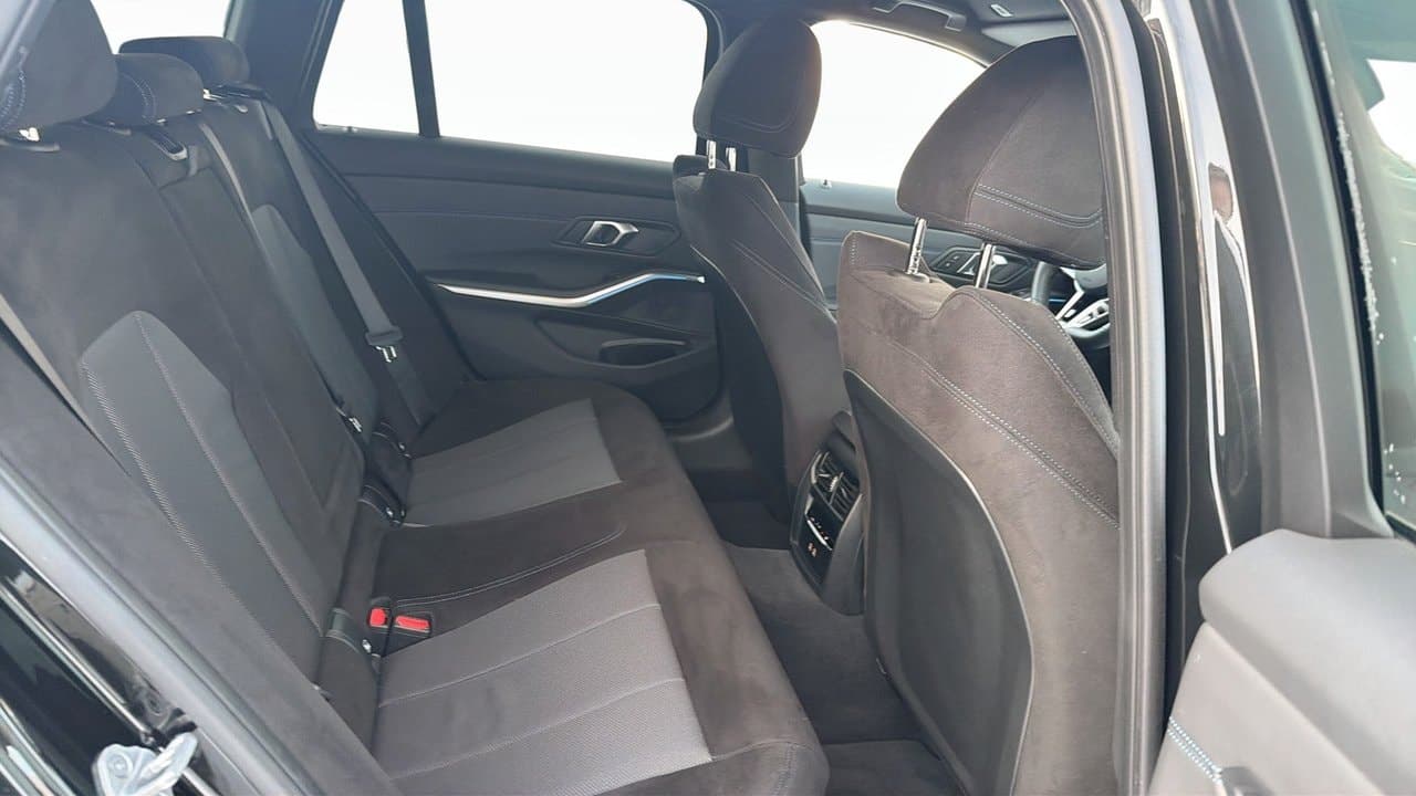 2025 BMW 3-Series - 9