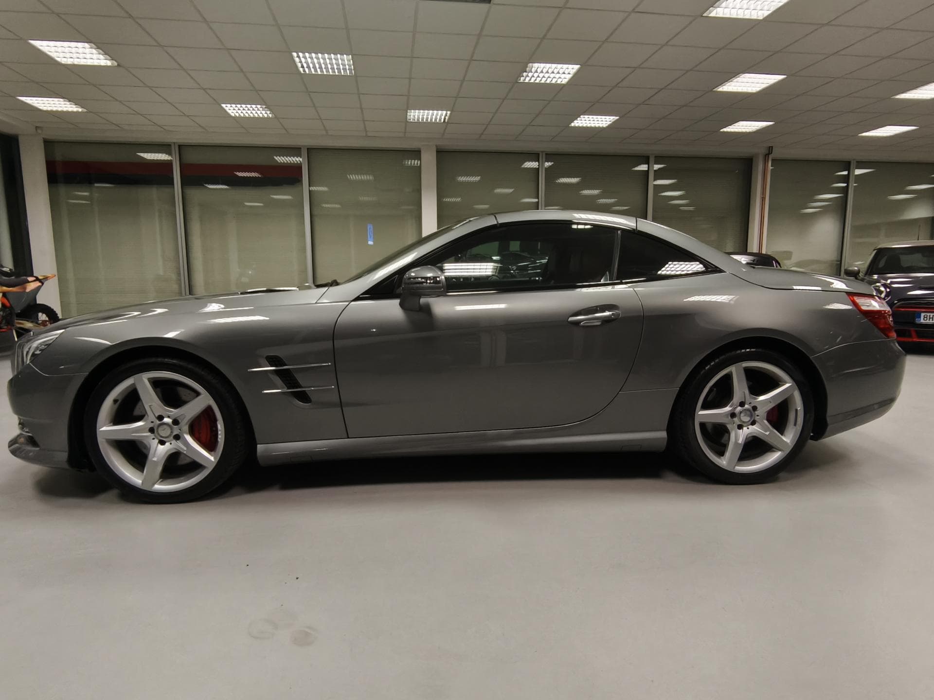 Mercedes-Benz SL - 2
