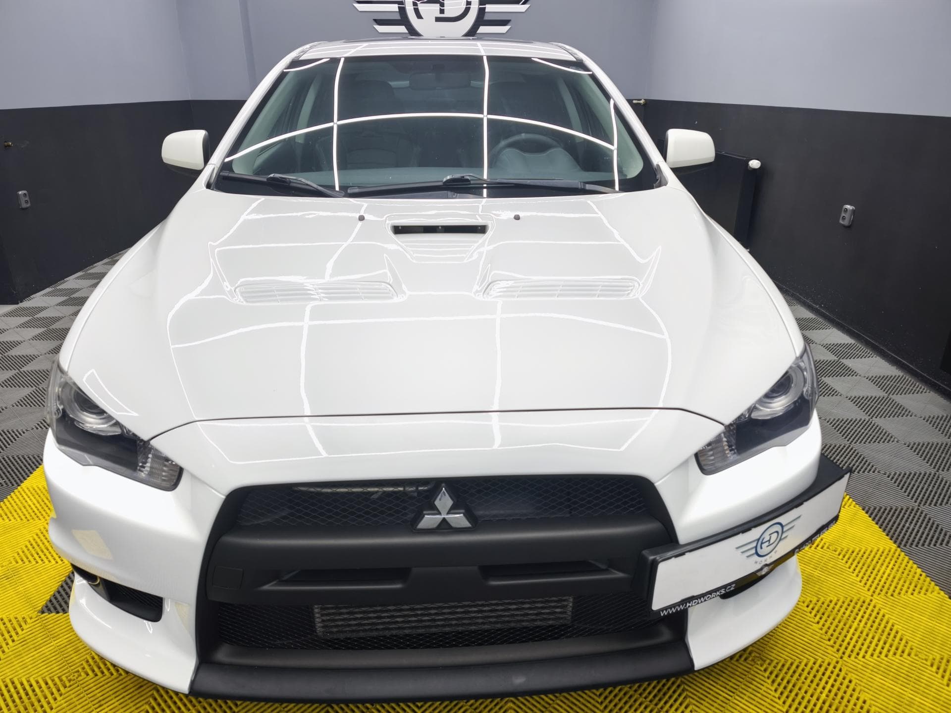 Mitsubishi LANCER - 7