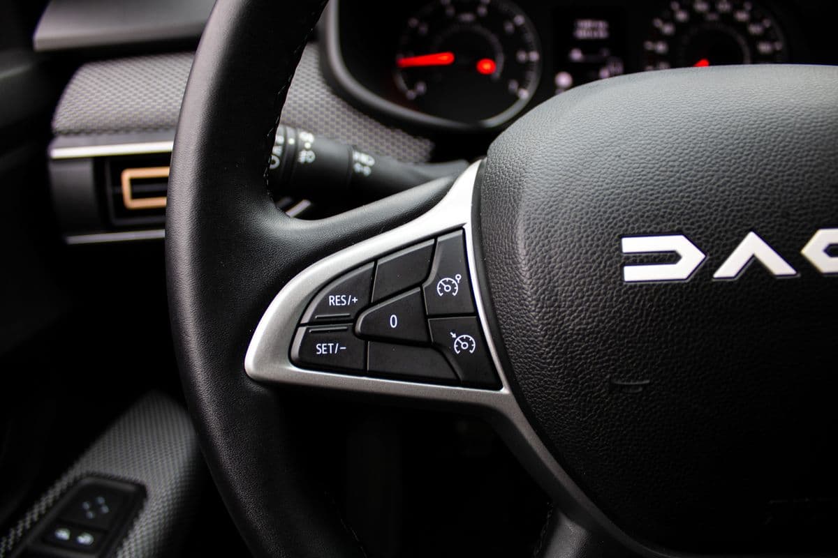 2025 Dacia SANDERO - 11