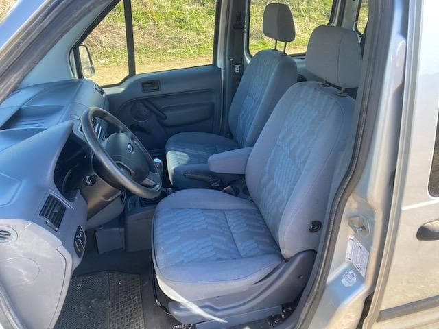 Ford TOURNEO - 8