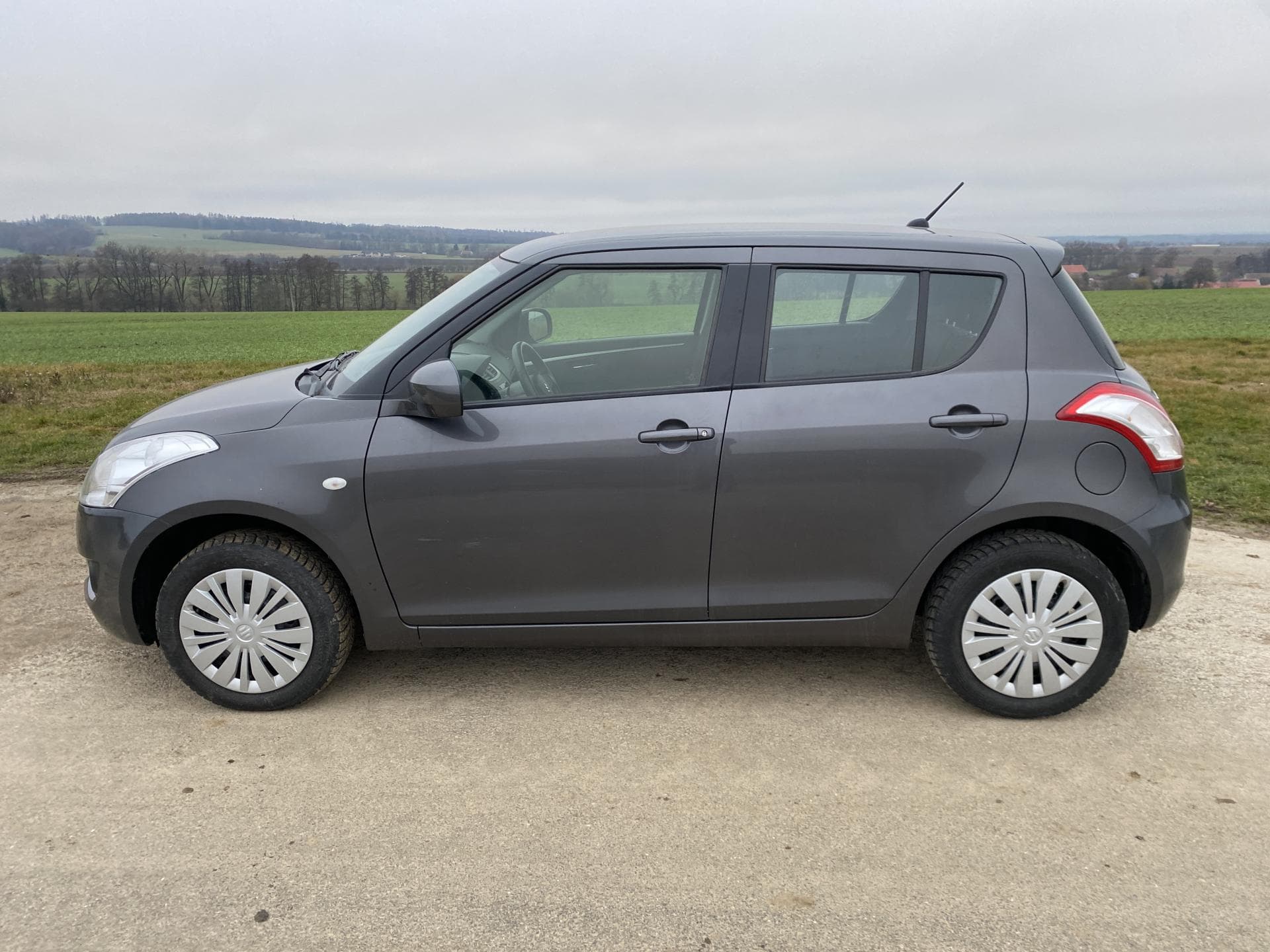 Suzuki SWIFT - 9