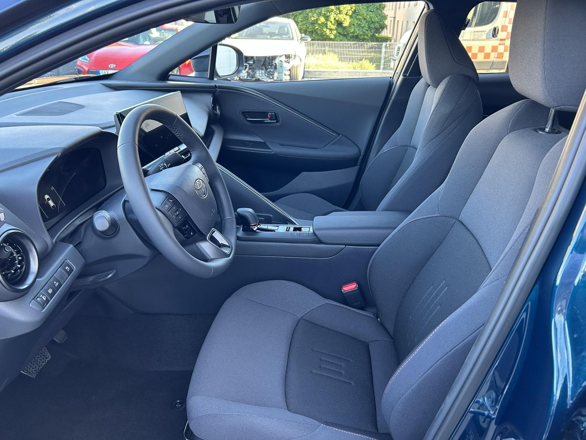 Toyota C-HR - 7