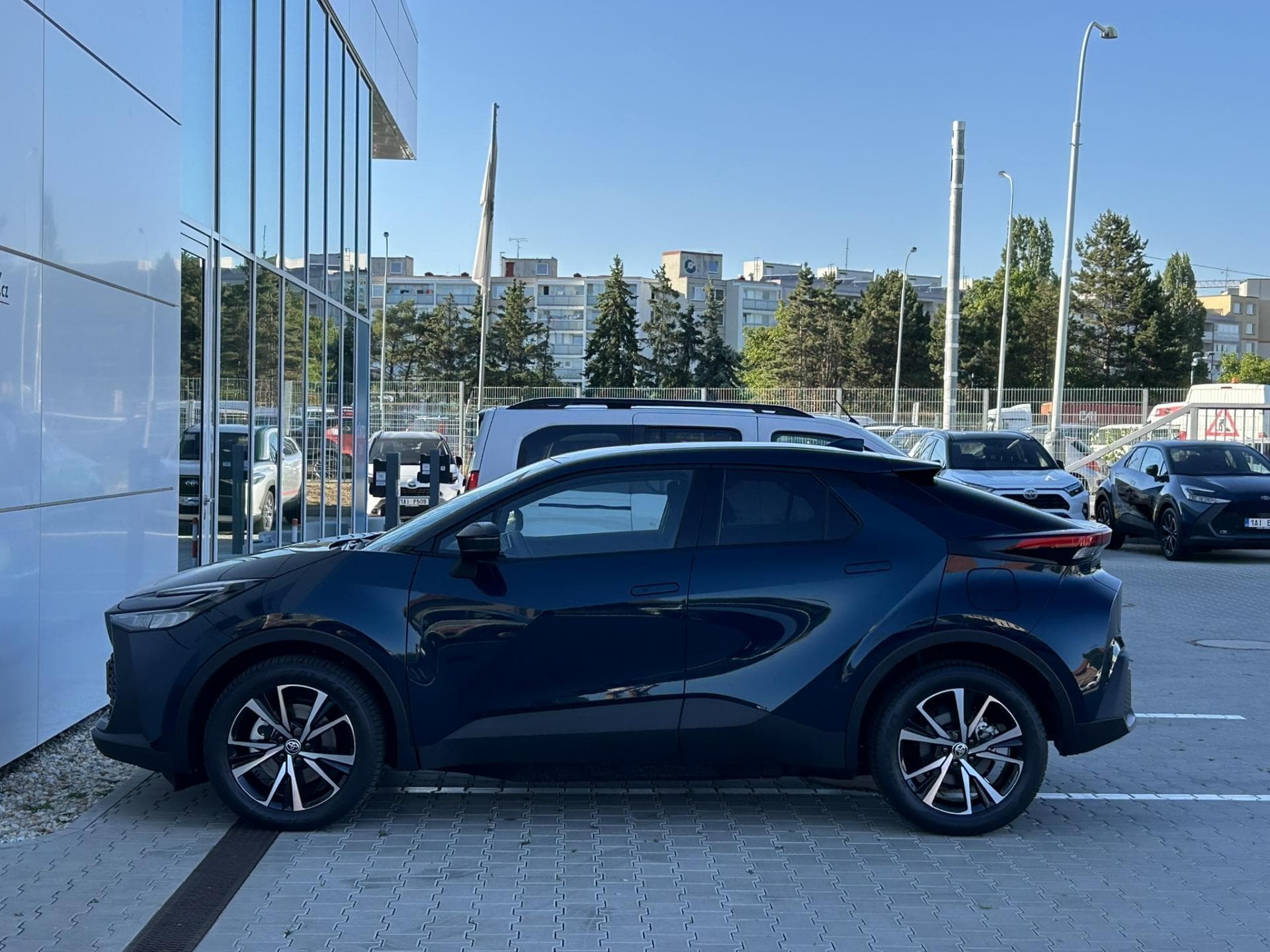 Toyota C-HR - 12