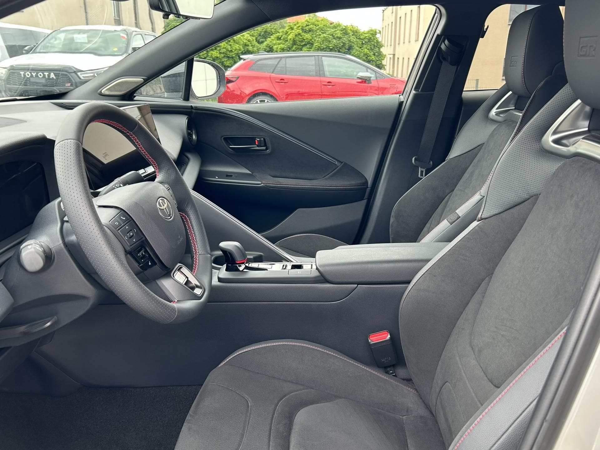Toyota C-HR - 7