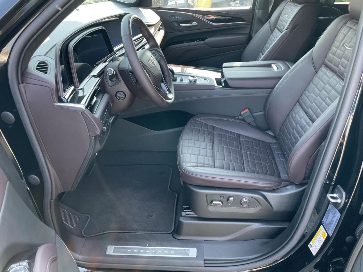 2024 Cadillac ESCALADE - 9