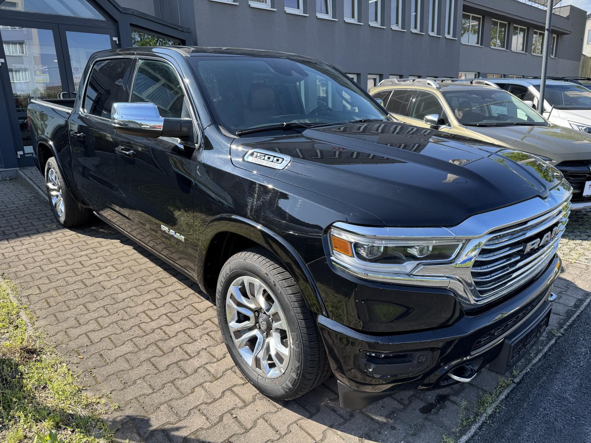 2025 RAM 1500 - 7