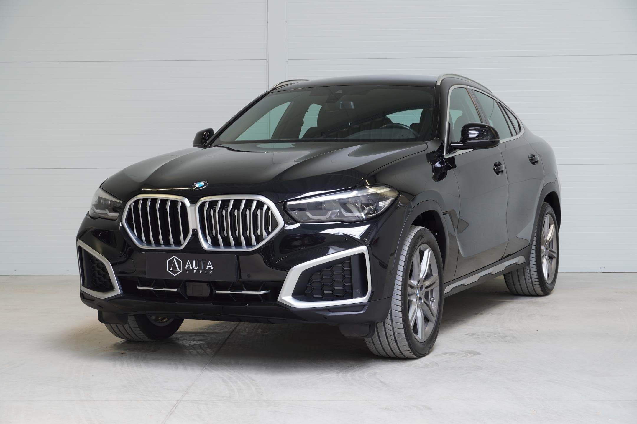 BMW X6 40i,KOMFORT,KAMERA,ČR,DPH,