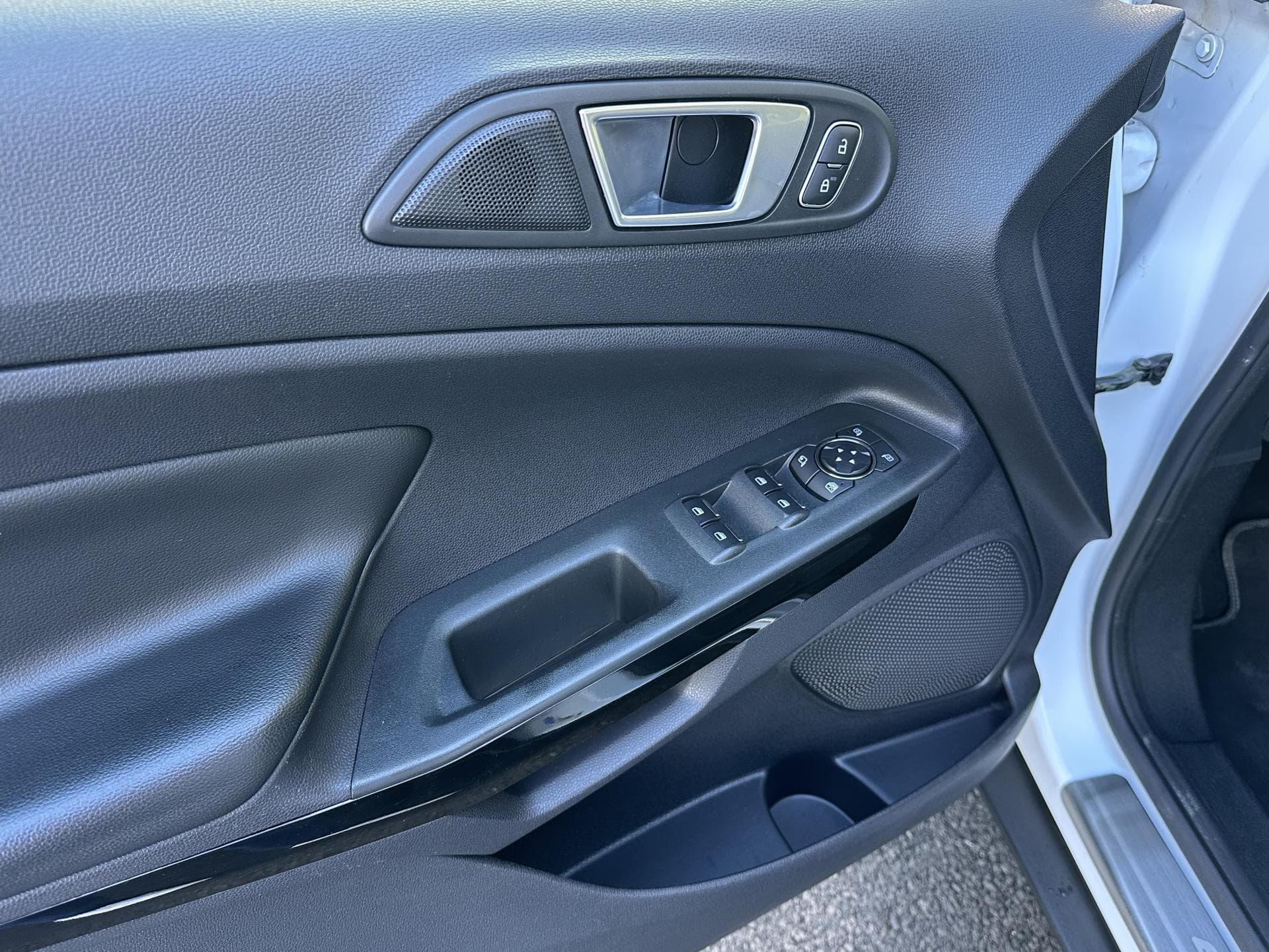 Ford ECOSPORT - 6