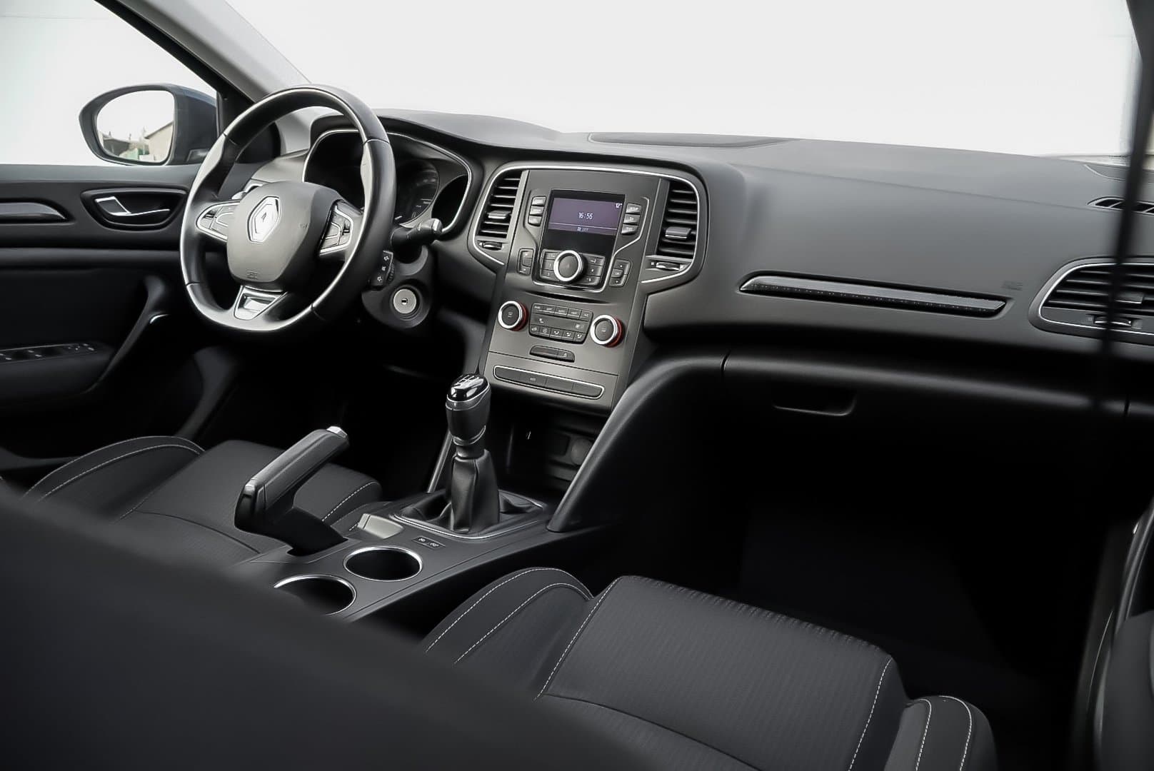 2016 Renault Megane - 11