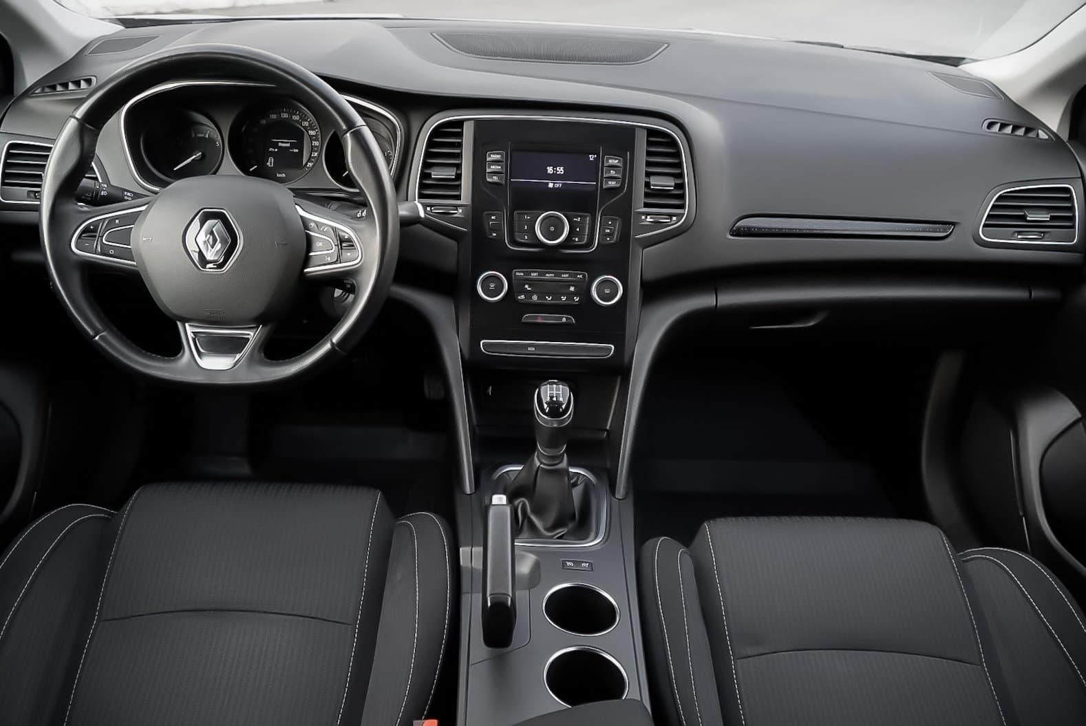 2016 Renault Megane - 12