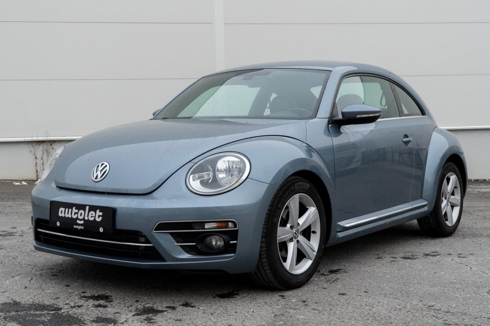 Volkswagen BEETLE - 2