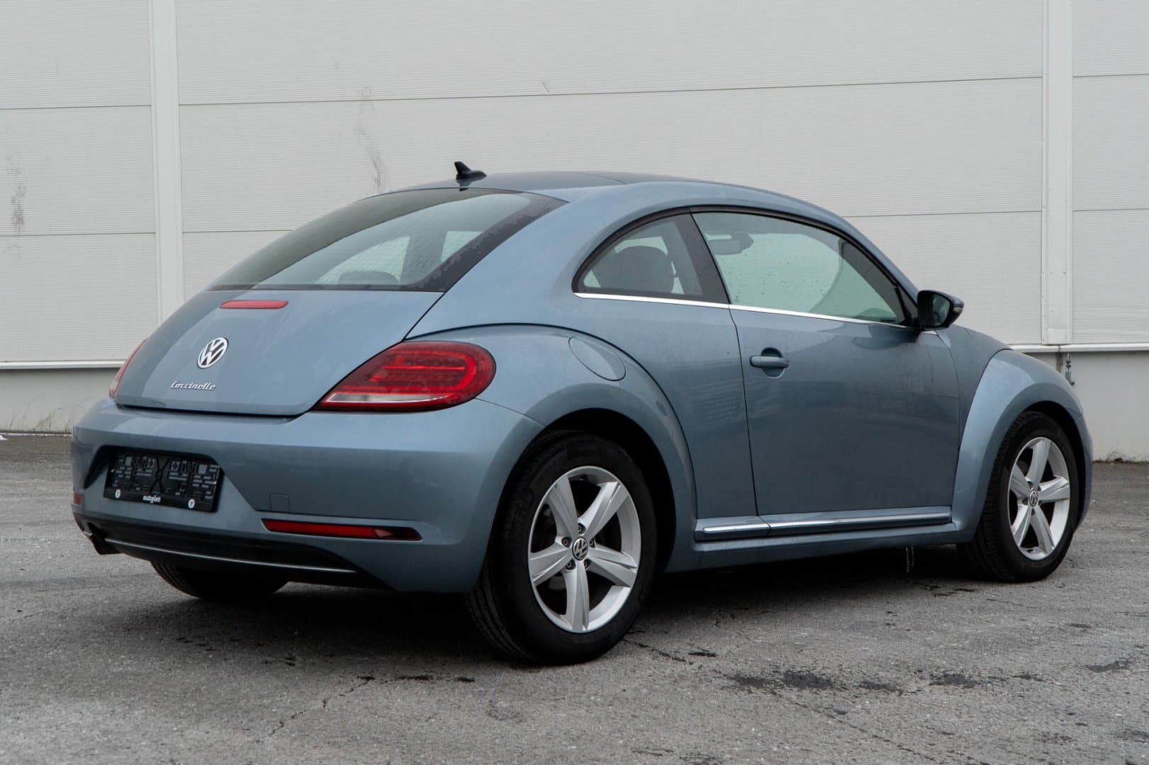 Volkswagen BEETLE - 7