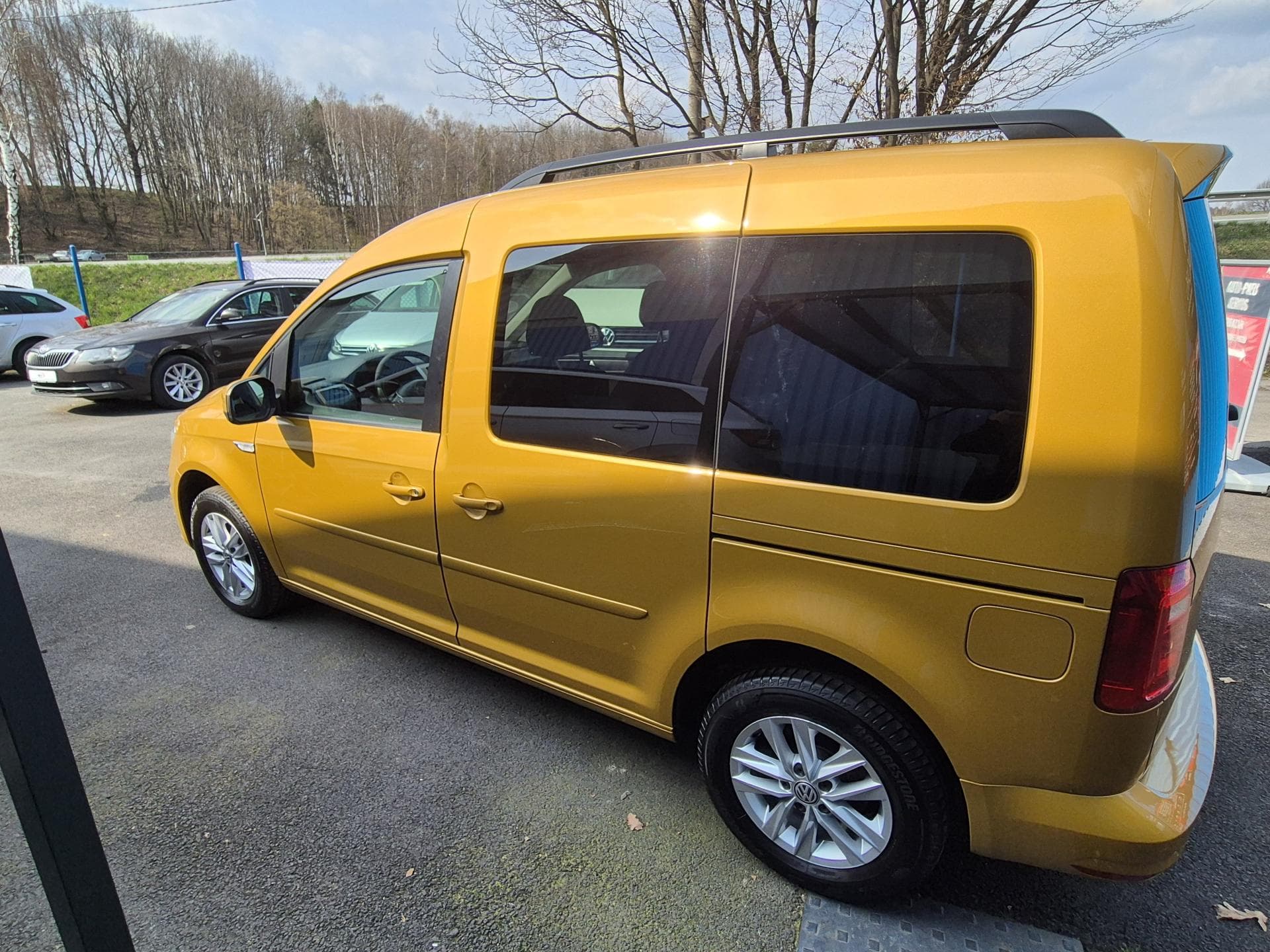 Volkswagen Caddy - 5