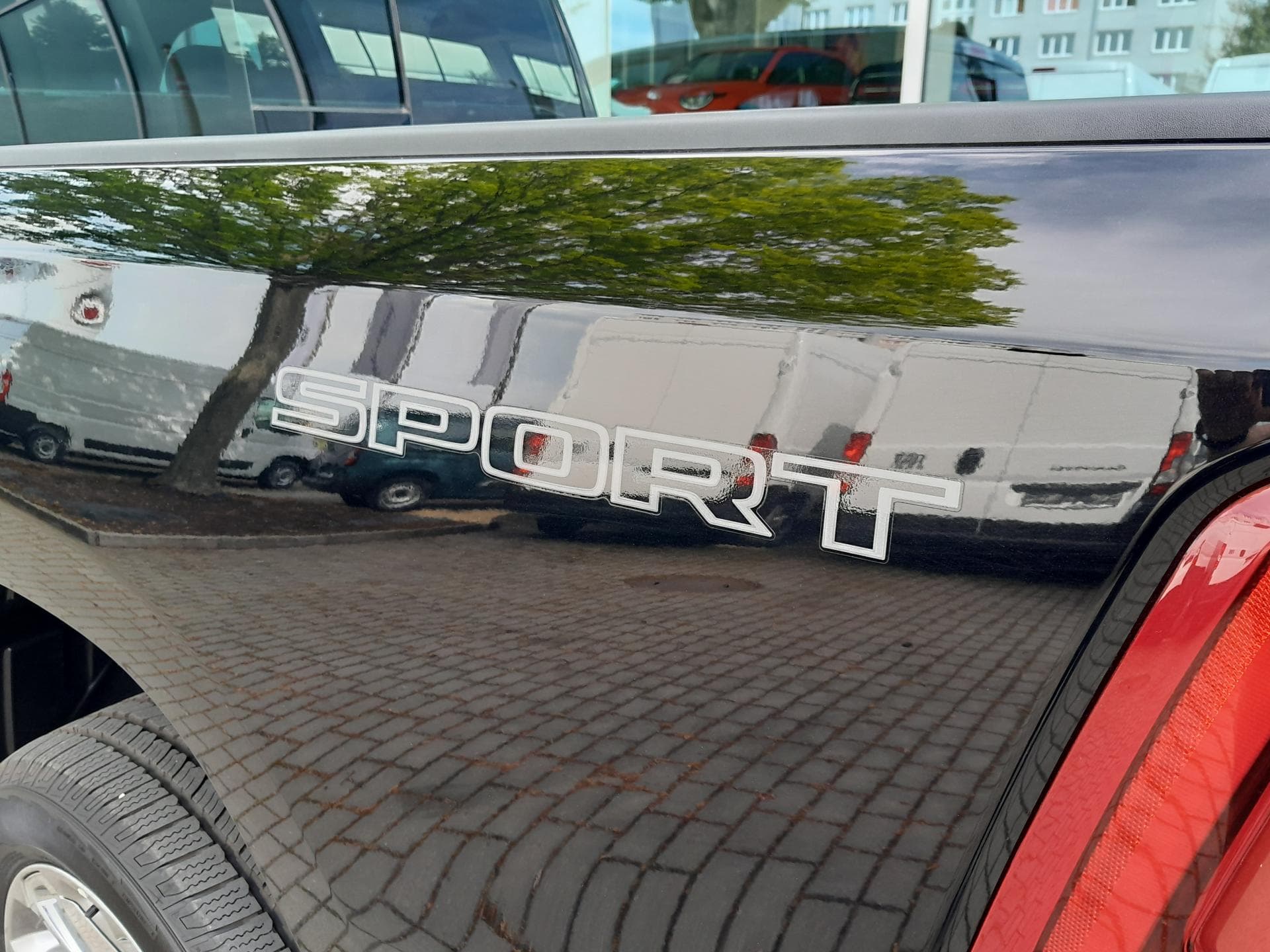 Dodge RAM - 10