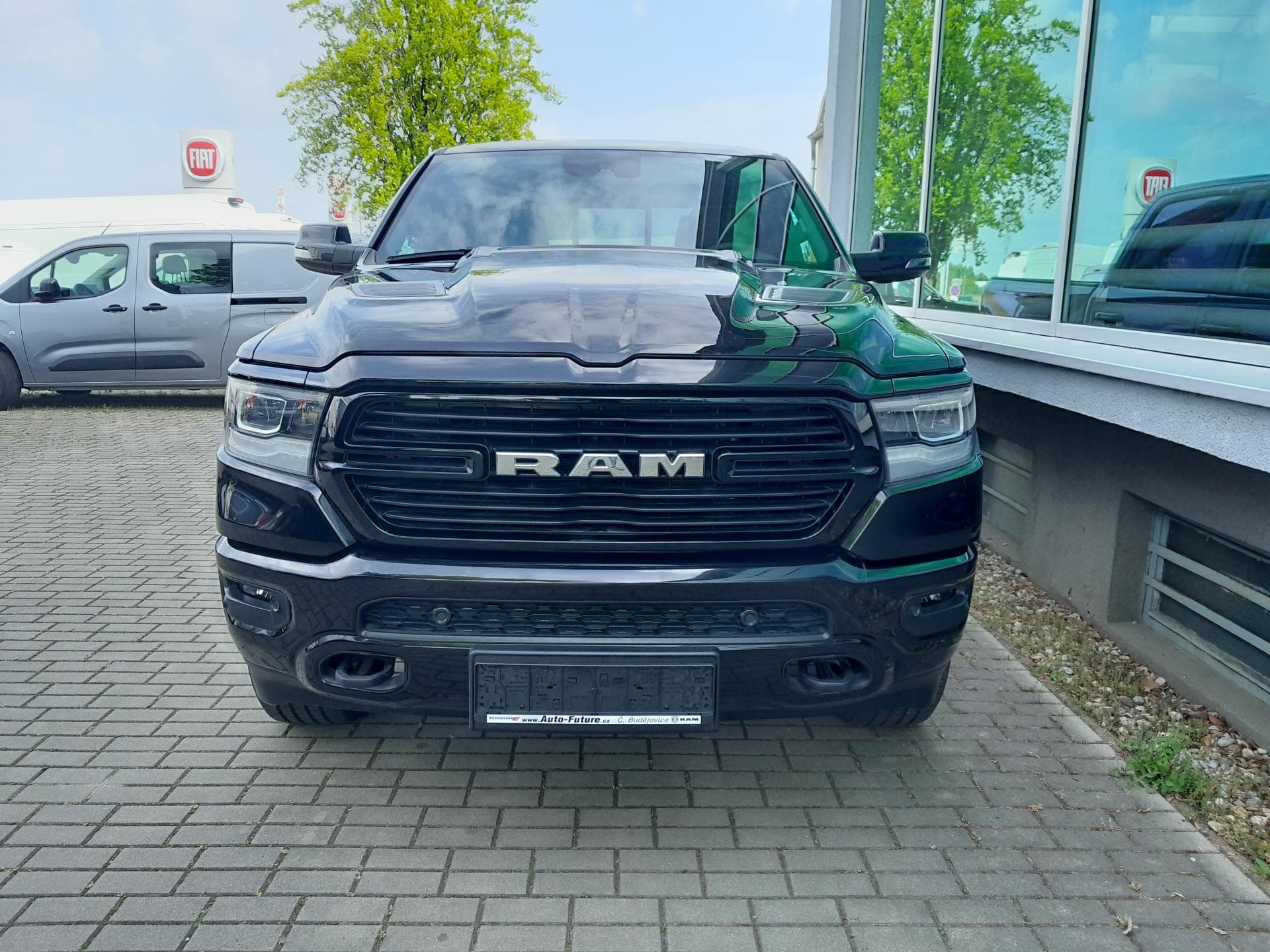 Dodge RAM - 7