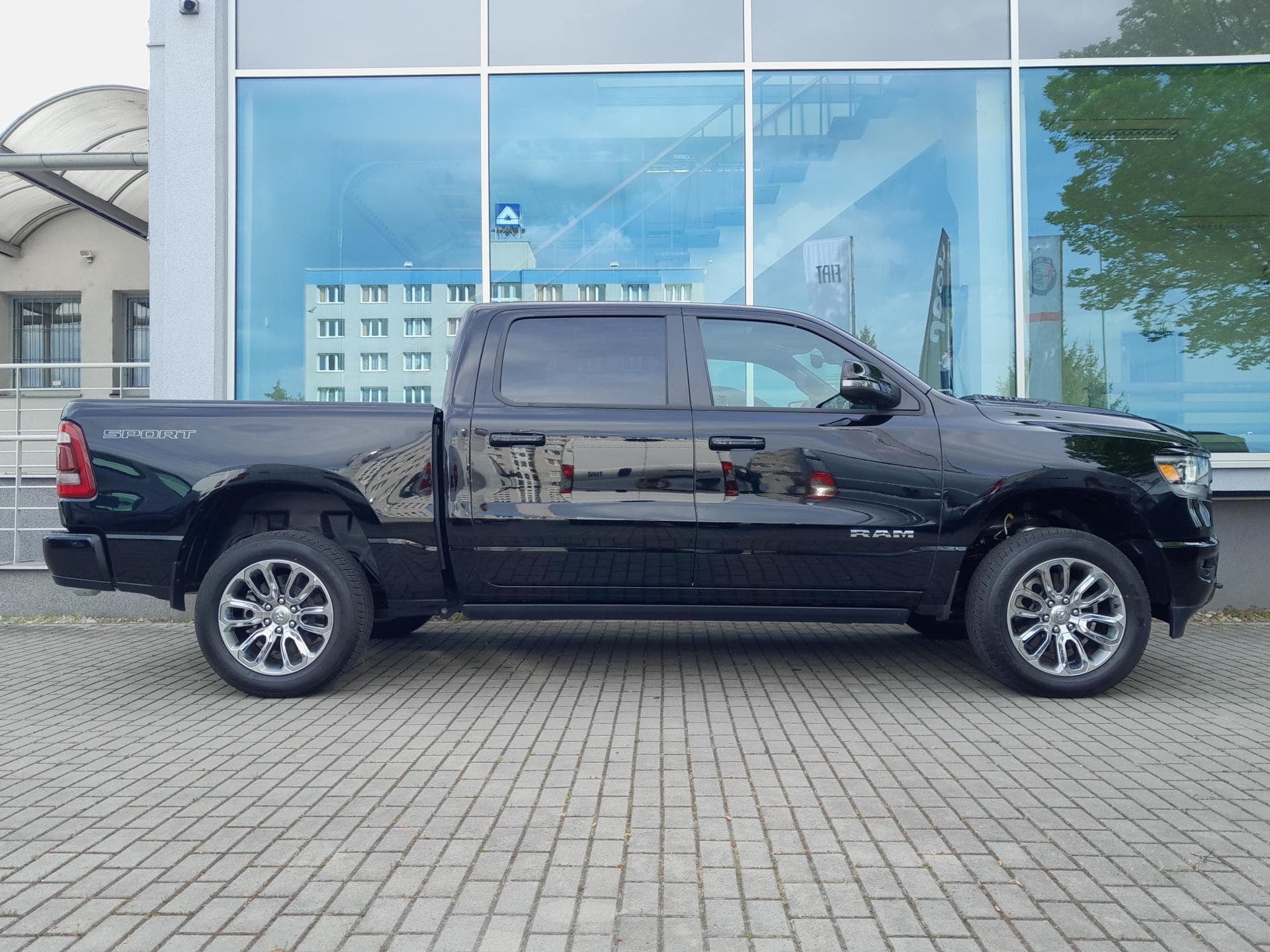 Dodge RAM - 5