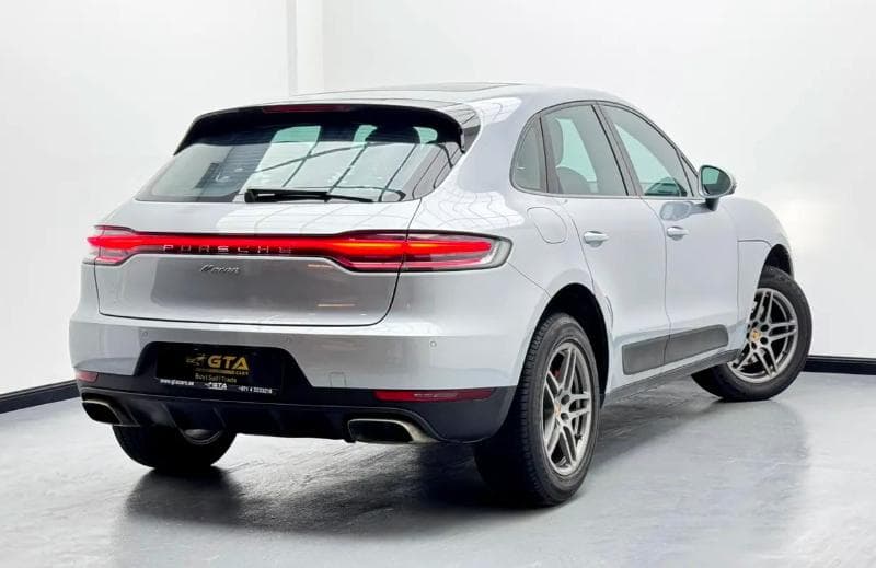 Porsche MACAN - 4
