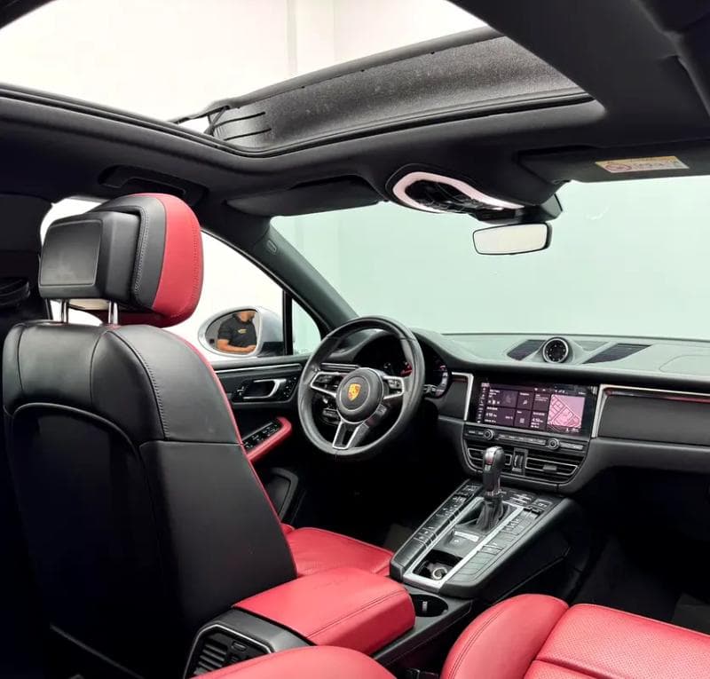 Porsche MACAN - 12