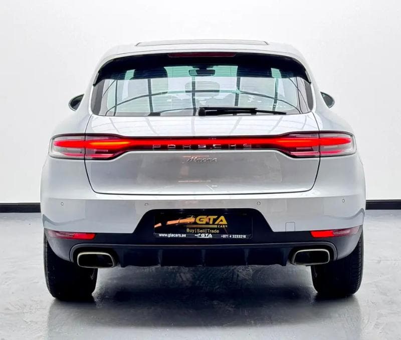 Porsche MACAN - 6