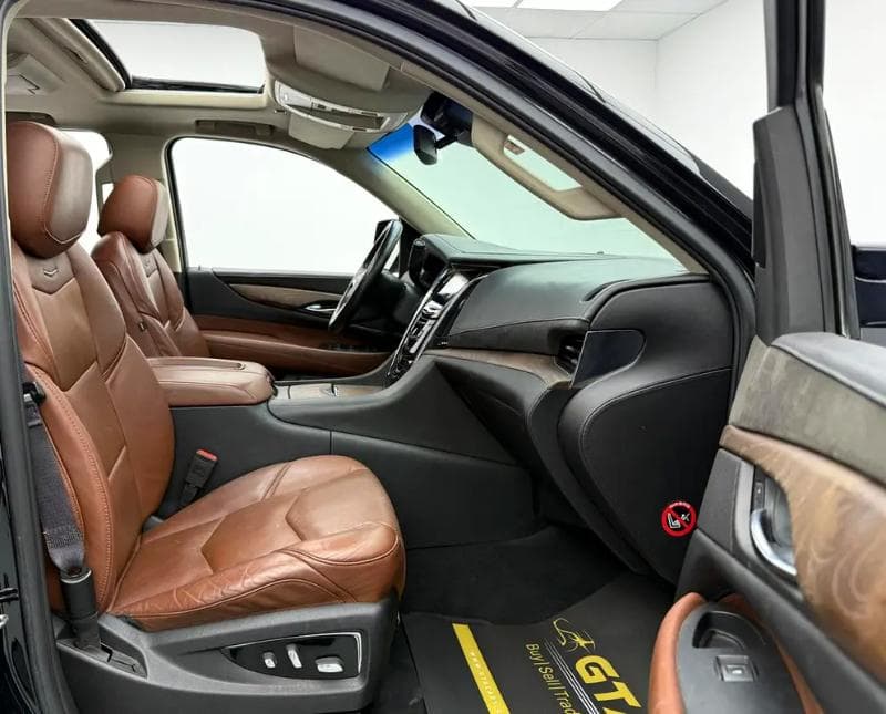 Cadillac ESCALADE - 7