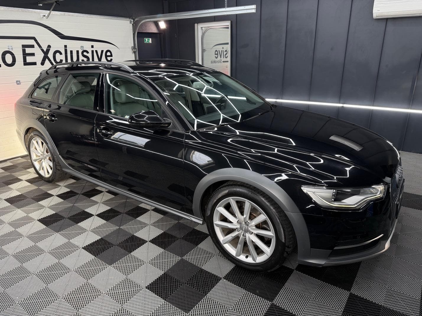 Audi A6 - 4