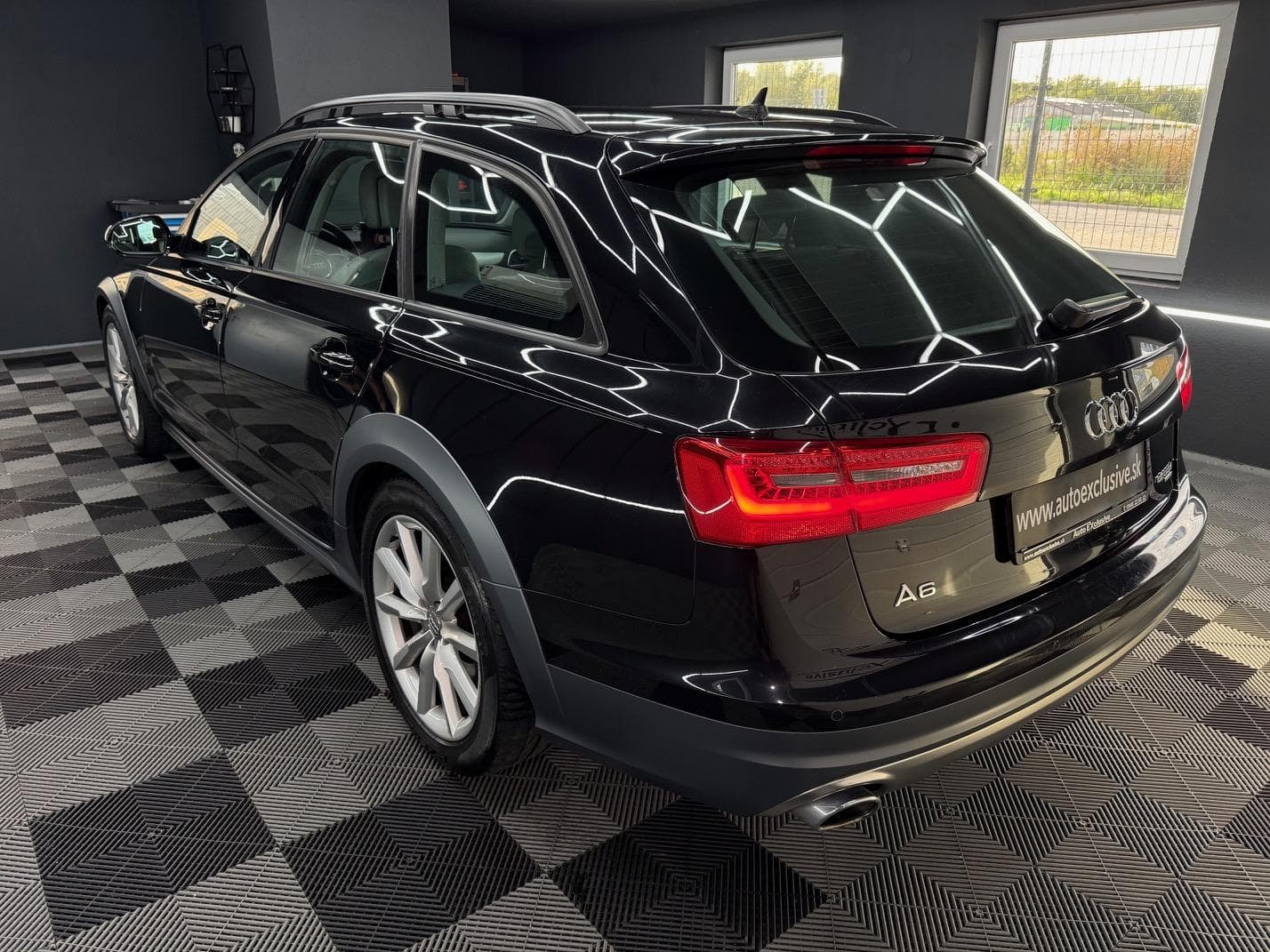 Audi A6 - 6