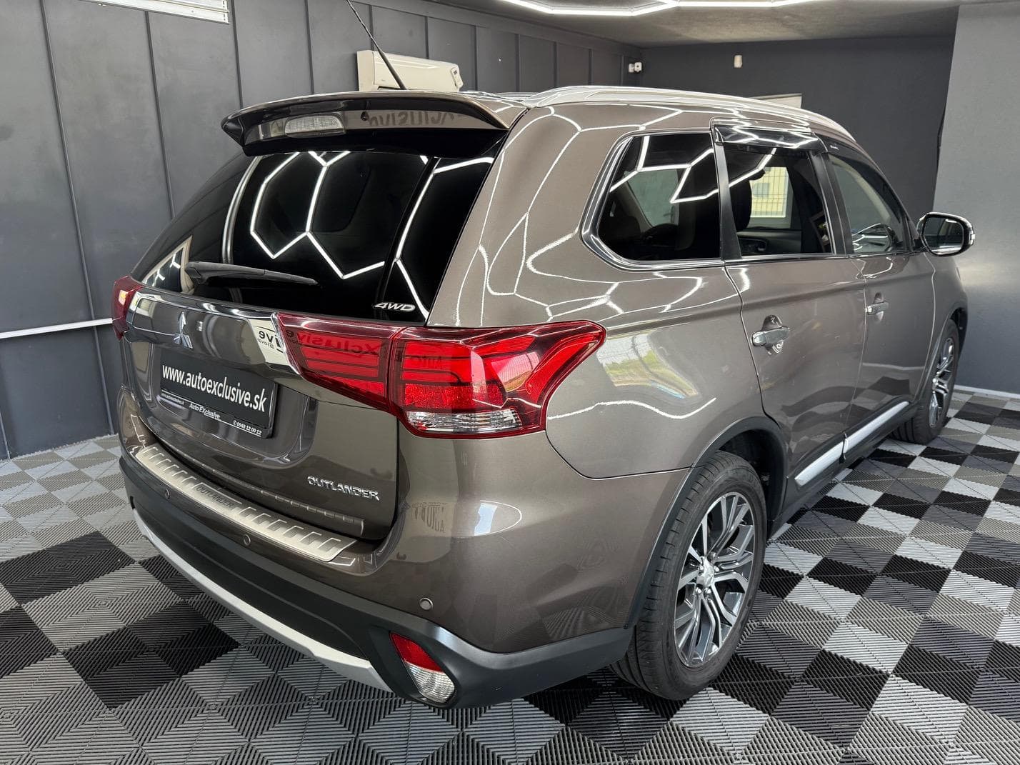 Mitsubishi OUTLANDER - 6