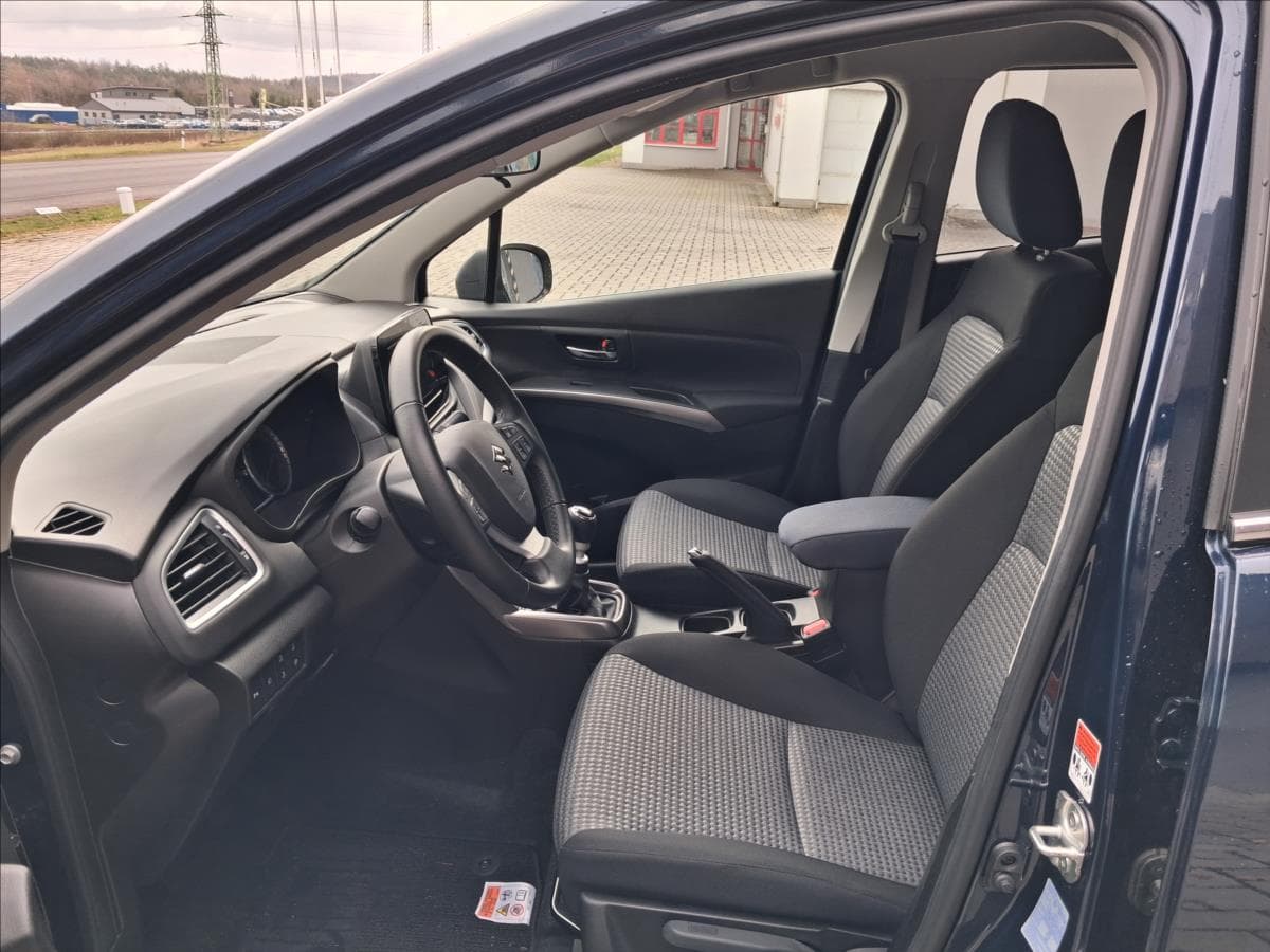 2023 Suzuki SX4 - 11