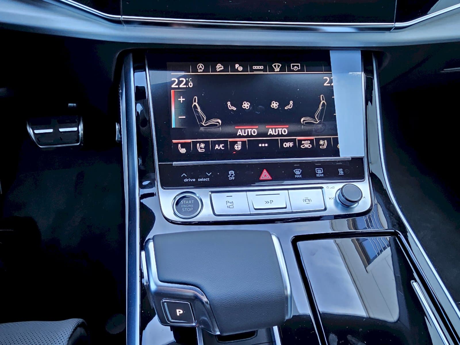 Audi Q8 - 12