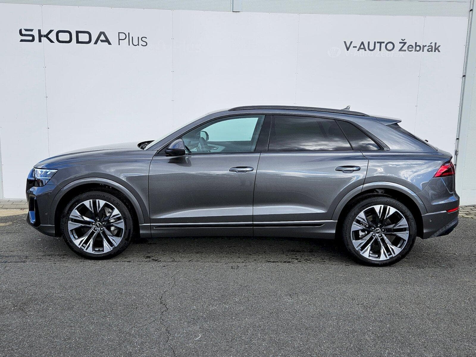 Audi Q8 - 3