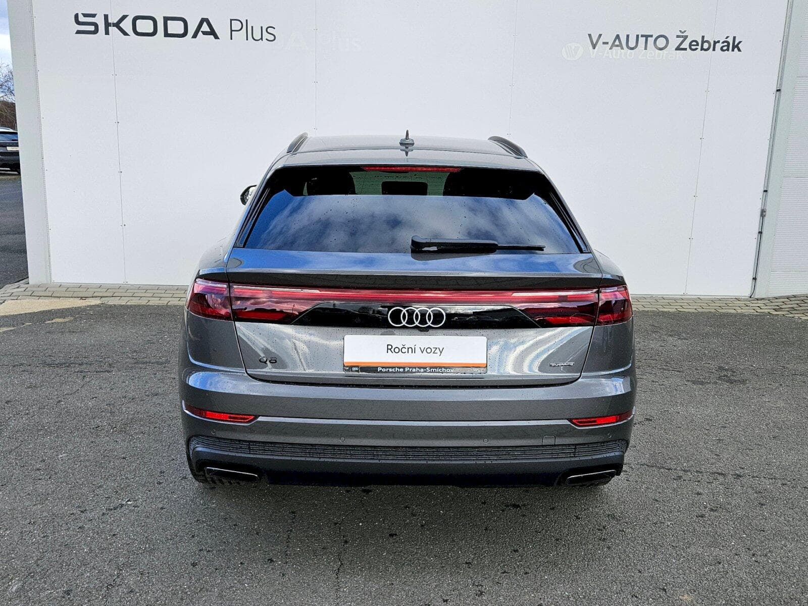 Audi Q8 - 8
