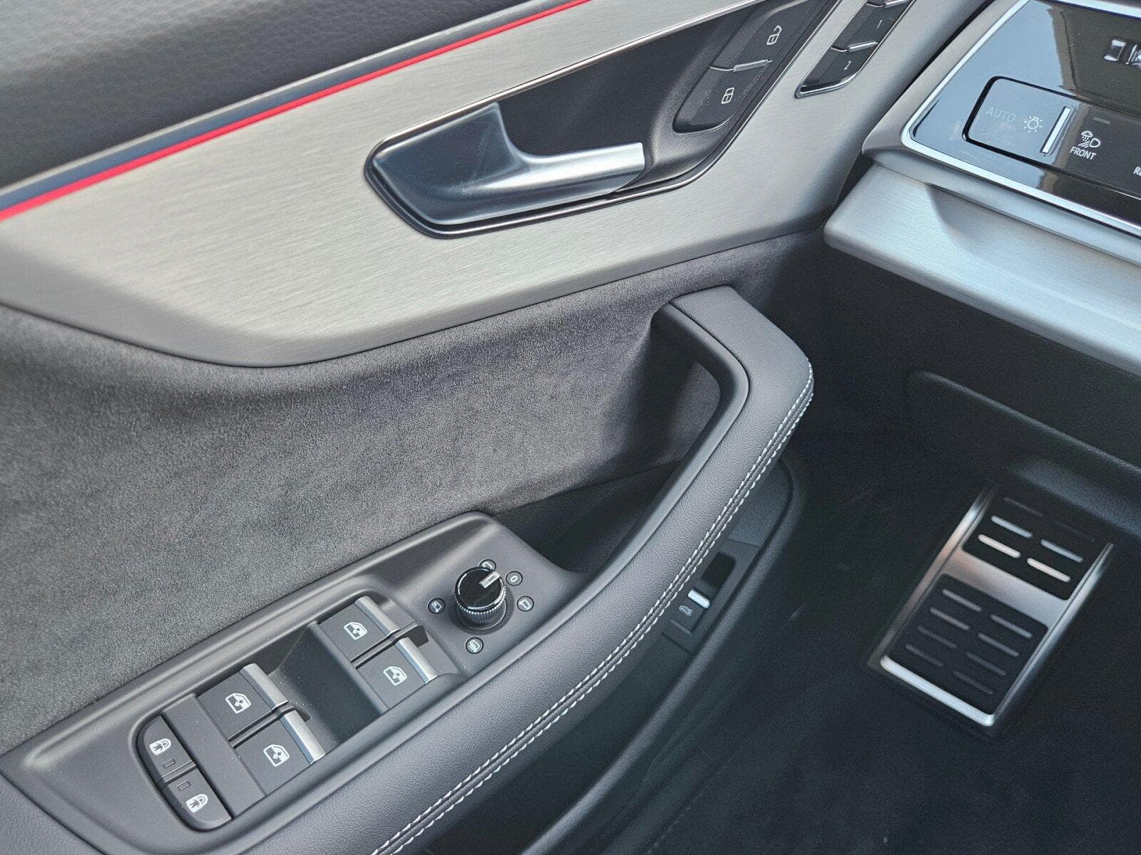 Audi Q8 - 11